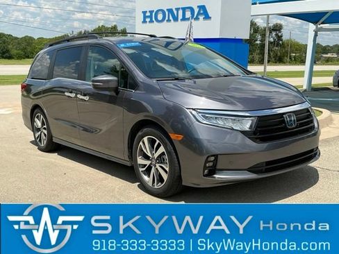 Certified 2024 Honda Odyssey Touring image 1