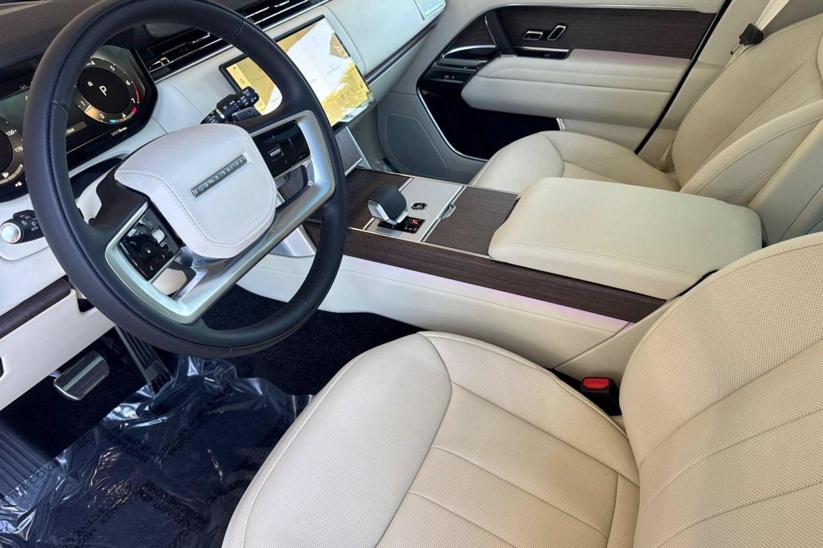 New 2026 Land Rover Range Rover SE AWD/4WD image 4