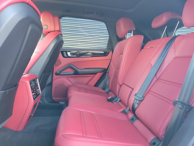 Certified 2023 Porsche Cayenne S AWD/4WD image 20