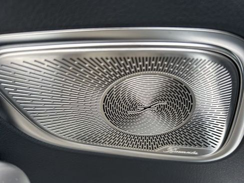 Used 2024 Mercedes-Benz GLC 300 4MATIC image 10