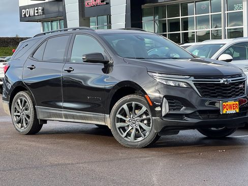 Used 2023 Chevrolet Equinox RS image 2