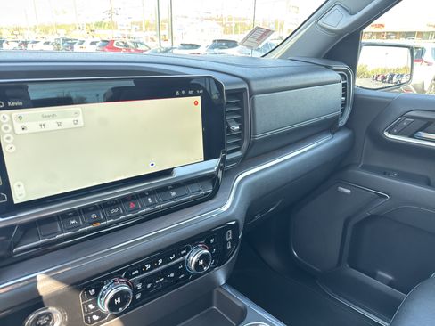 Used 2023 GMC Sierra 1500 SLT w/ SLT Premium Package AWD/4WD image 22