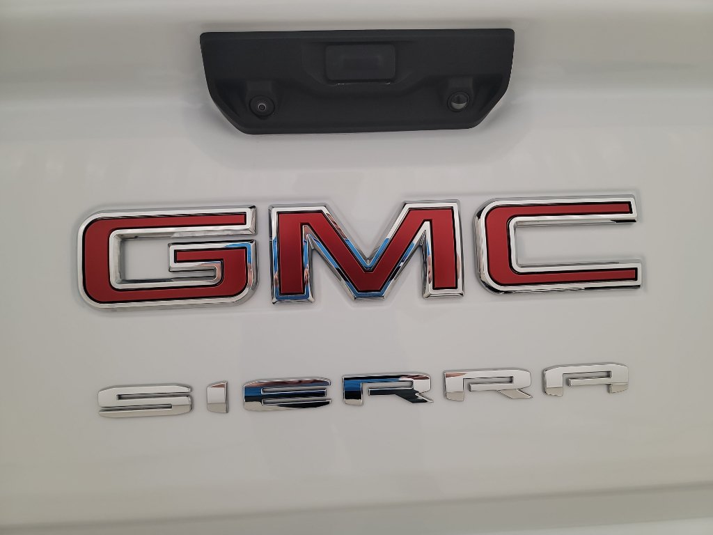 Used 2024 GMC Sierra 1500 SLE w/ Enhanced Capability Package AWD/4WD image 15
