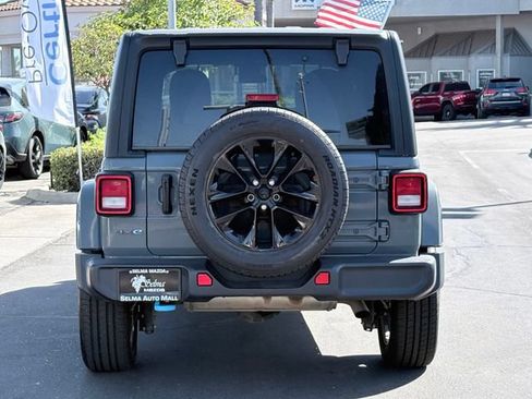 Used 2024 Jeep Wrangler Unlimited AWD/4WD image 6