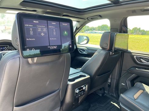 Used 2021 GMC Yukon AT4 w/ AT4 Premium Plus Package AWD/4WD image 29