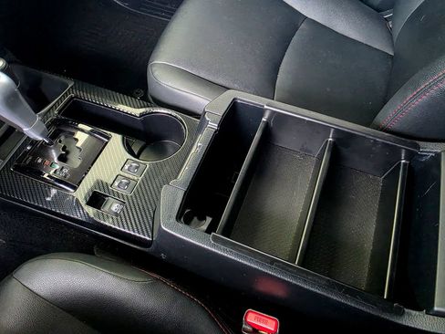 Used 2021 Toyota 4Runner TRD Off-Road Premium w/ Moonroof Package AWD/4WD image 40