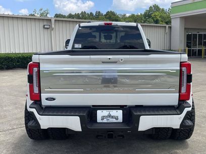 New 2026 Ford F350 Platinum w/ Platinum Plus Package