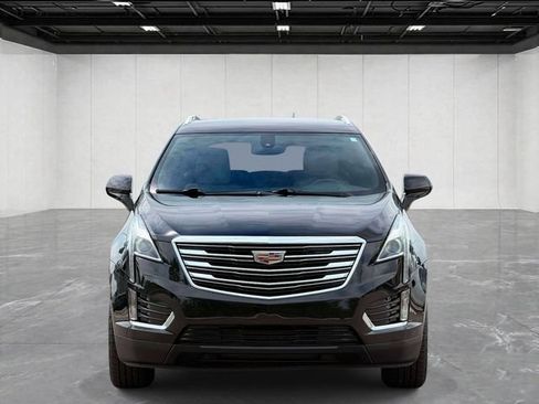 Used 2018 Cadillac XT5 AWD image 2