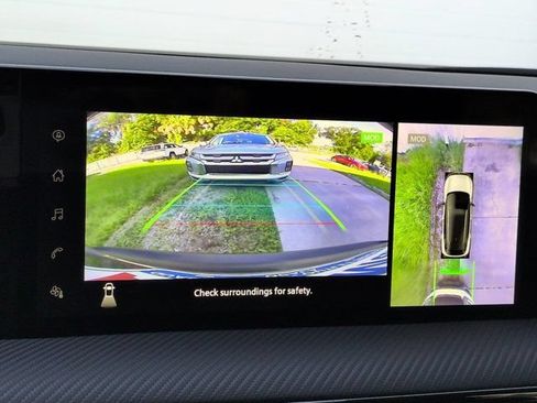 Used 2025 Nissan Kicks SR FWD image 19