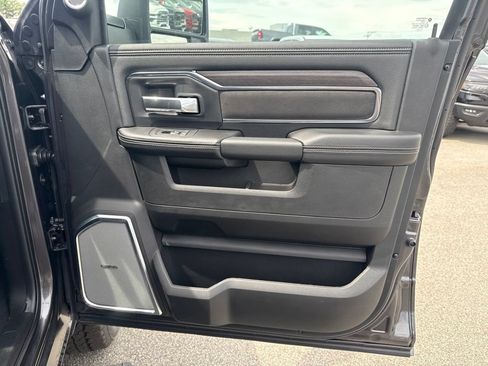 New 2026 RAM 2500 Laramie AWD/4WD image 28