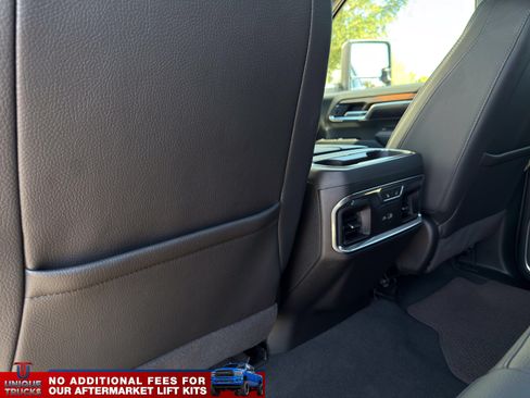 Used 2024 GMC Sierra 2500 Denali w/ Denali Reserve Package AWD/4WD image 21