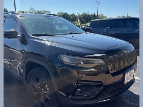 Used 2021 Jeep Cherokee Latitude Plus image 1