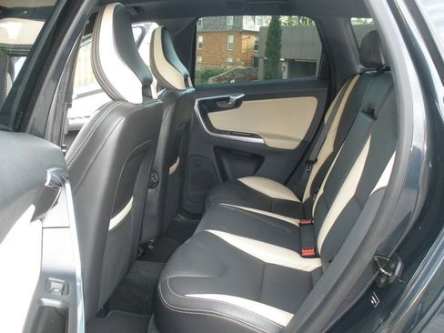 Used 2013 Volvo XC60 T6 R-Design Platinum AWD/4WD image 27