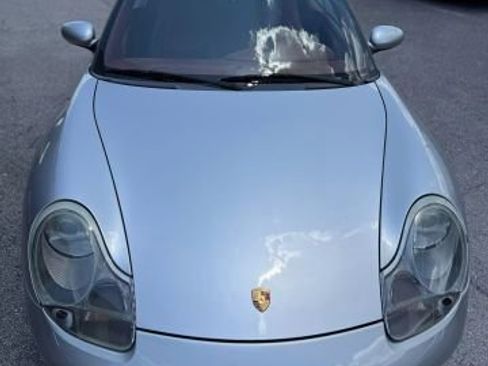 Used 2001 Porsche 911 Carrera 4 image 21