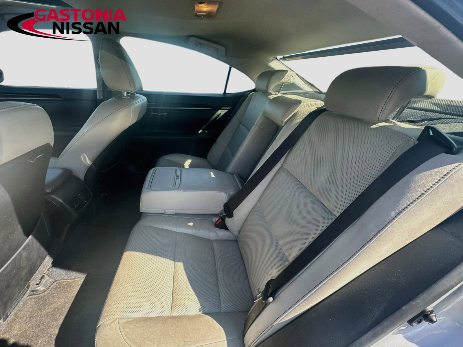 Used 2013 Lexus ES 350 w/ Luxury Pkg FWD image 31