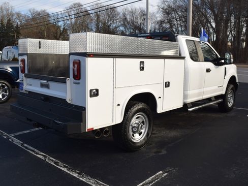 Used 2019 Ford F250 XL w/ XL Value Package image 3