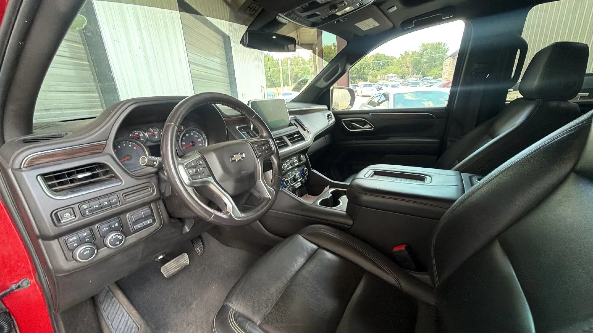 Used 2021 Chevrolet Tahoe Z71 w/ Max Trailering Package AWD/4WD image 6
