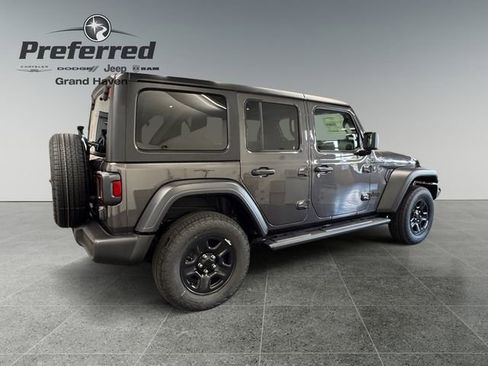 New 2026 Jeep Wrangler Unlimited Sport AWD/4WD image 19