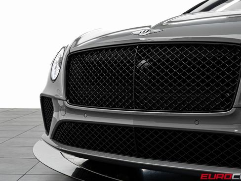 Used 2023 Bentley Continental GT Mulliner image 12
