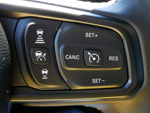 Used 2024 Jeep Wrangler Unlimited Sport AWD/4WD image 27