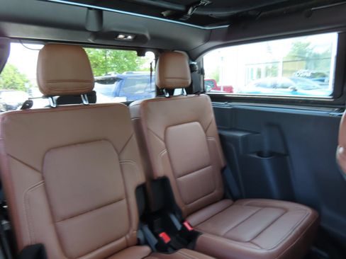 Used 2023 Ford Bronco Heritage Edition AWD/4WD image 37