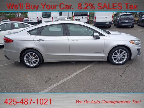 Used 2019 Ford Fusion SE FWD image 4