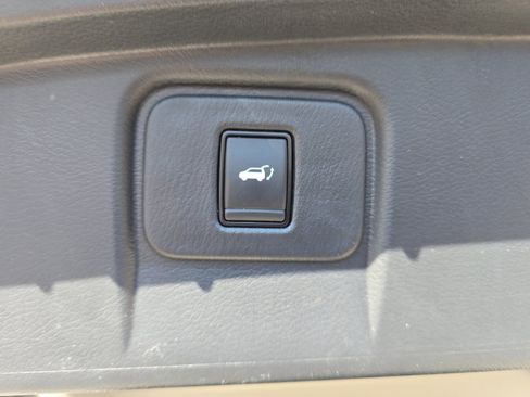 Used 2023 Nissan Murano SL image 20