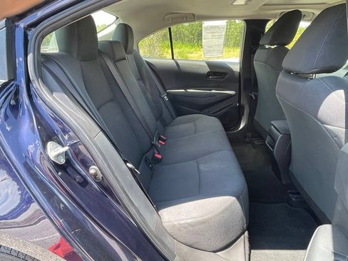 Used 2022 Toyota Corolla LE FWD image 36