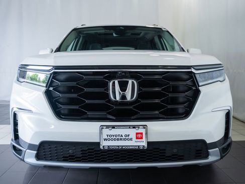 Used 2023 Honda Pilot Elite image 2