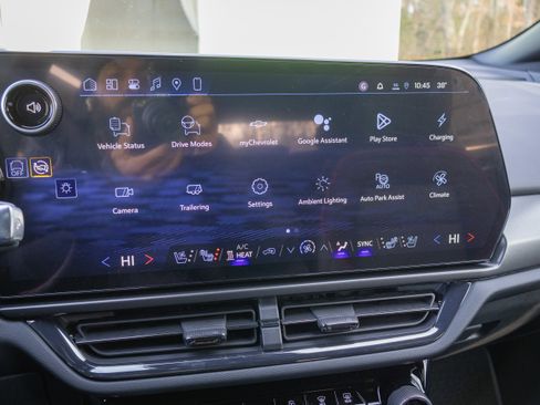 New 2026 Chevrolet Equinox EV RS image 16