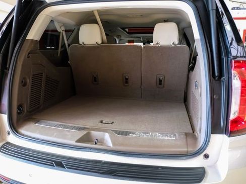 Used 2022 GMC Yukon XL Denali image 54