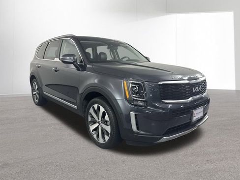 Certified 2022 Kia Telluride S AWD/4WD image 3