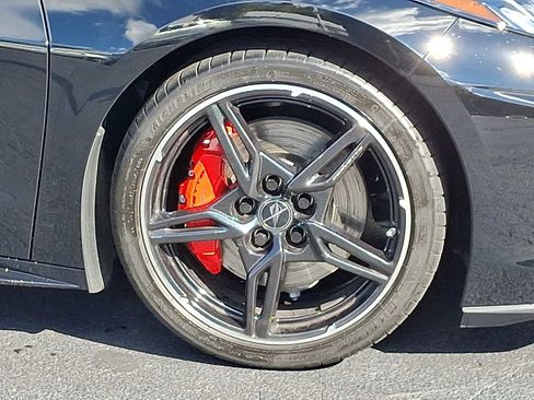 Used 2021 Chevrolet Corvette Stingray Preferred Cpe w/ Z51 Performance Package image 9