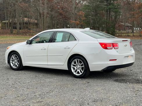 Used 2016 Chevrolet Malibu LT image 13