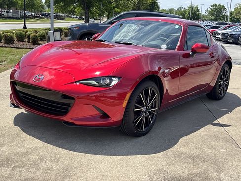 New 2026 MAZDA MX-5 Miata RF Grand Touring RWD image 10