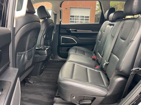 Certified 2022 Kia Telluride LX image 23