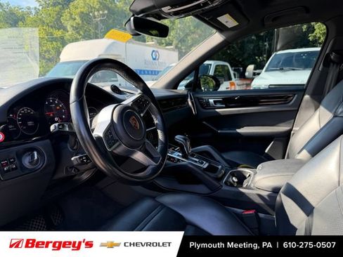 Used 2020 Porsche Cayenne AWD/4WD image 9