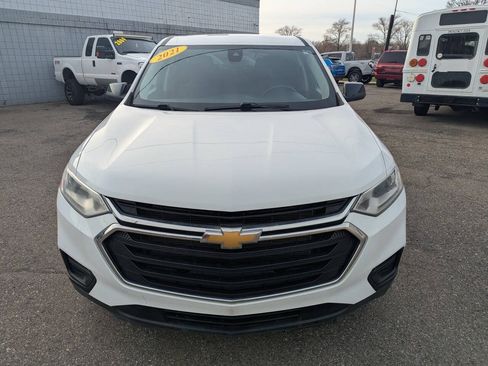 Used 2021 Chevrolet Traverse LS AWD/4WD image 2