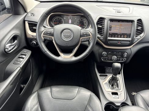 Used 2015 Jeep Cherokee Limited FWD image 13