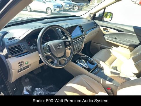 Used 2020 Honda Pilot Touring image 7