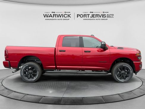 Used 2026 RAM 2500 Big Horn AWD/4WD image 6