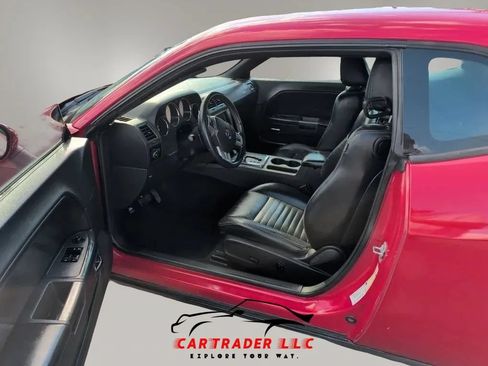 Used 2013 Dodge Challenger R/T Plus RWD image 22
