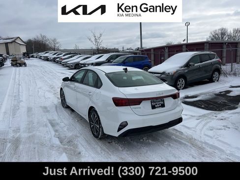 Certified 2024 Kia Forte LXS image 7