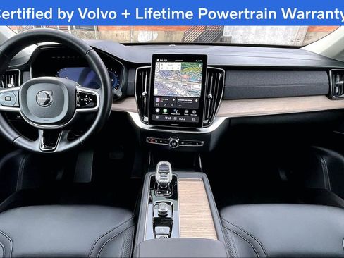 Certified 2025 Volvo XC90 B6 Plus image 19