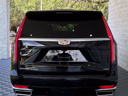 Used 2021 Cadillac Escalade ESV Premium Luxury RWD image 8