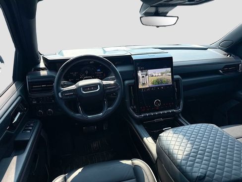 Used 2025 GMC Yukon XL AT4 Ultimate w/ LPO, Floor Liner Package AWD/4WD image 20