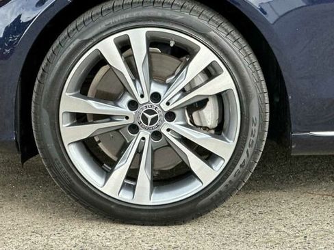 Used 2018 Mercedes-Benz C 300 4MATIC Sedan image 37