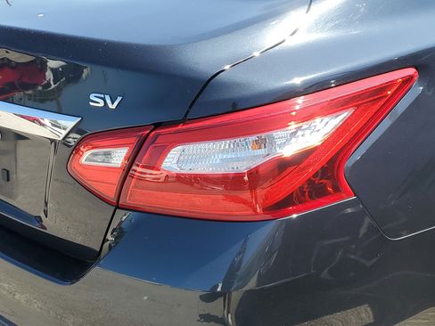 Used 2017 Nissan Altima 2.5 SV FWD image 8