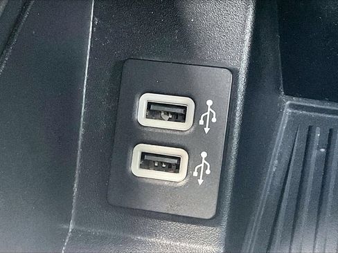 Used 2020 Ford F150 XLT w/ Equipment Group 302A Luxury AWD/4WD image 16