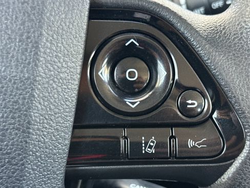 Used 2019 Toyota Prius LE w/ Preferred Accessory Package AWD/4WD image 26